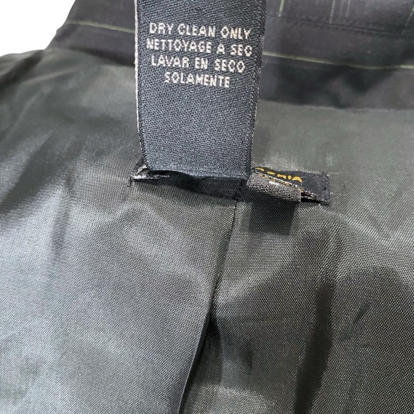 BCBG Maxazria Women Black Pinstripe Blazer Suit Jacket Work Career Academia 6 - Picture 10 of 10